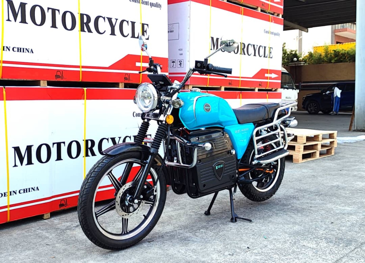EZI electric motorcycle front three-quarter view